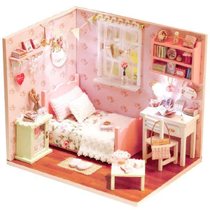 3D Wooden Doll House